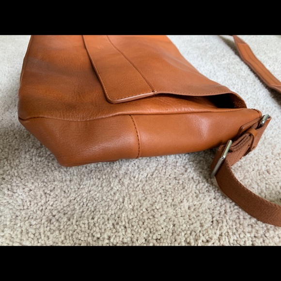 Shinola E/W Messenger Bag - Picture 7 of 8